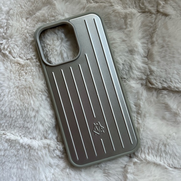 Rimowa iPhone 12 Pro case. - Picture 1 of 4